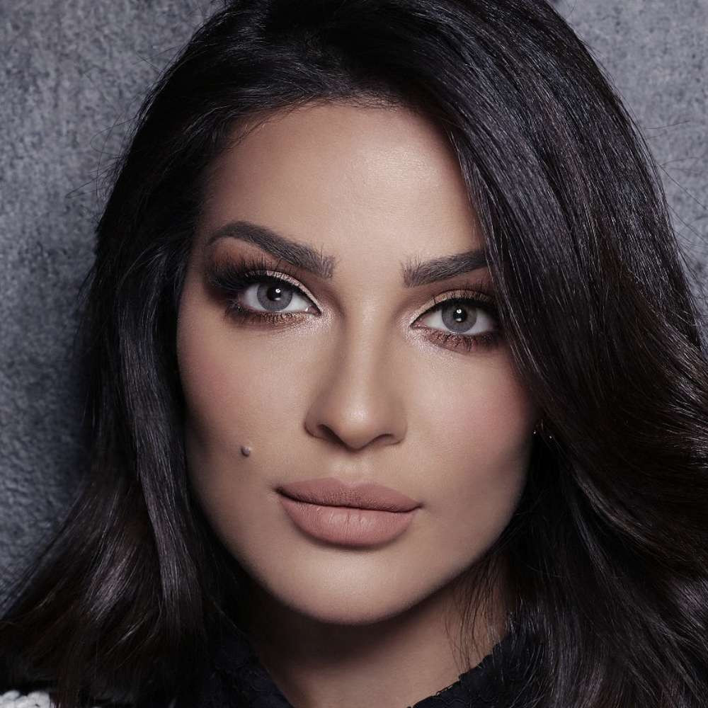 Bella Elite Gray Beige Colored Contact Lenses