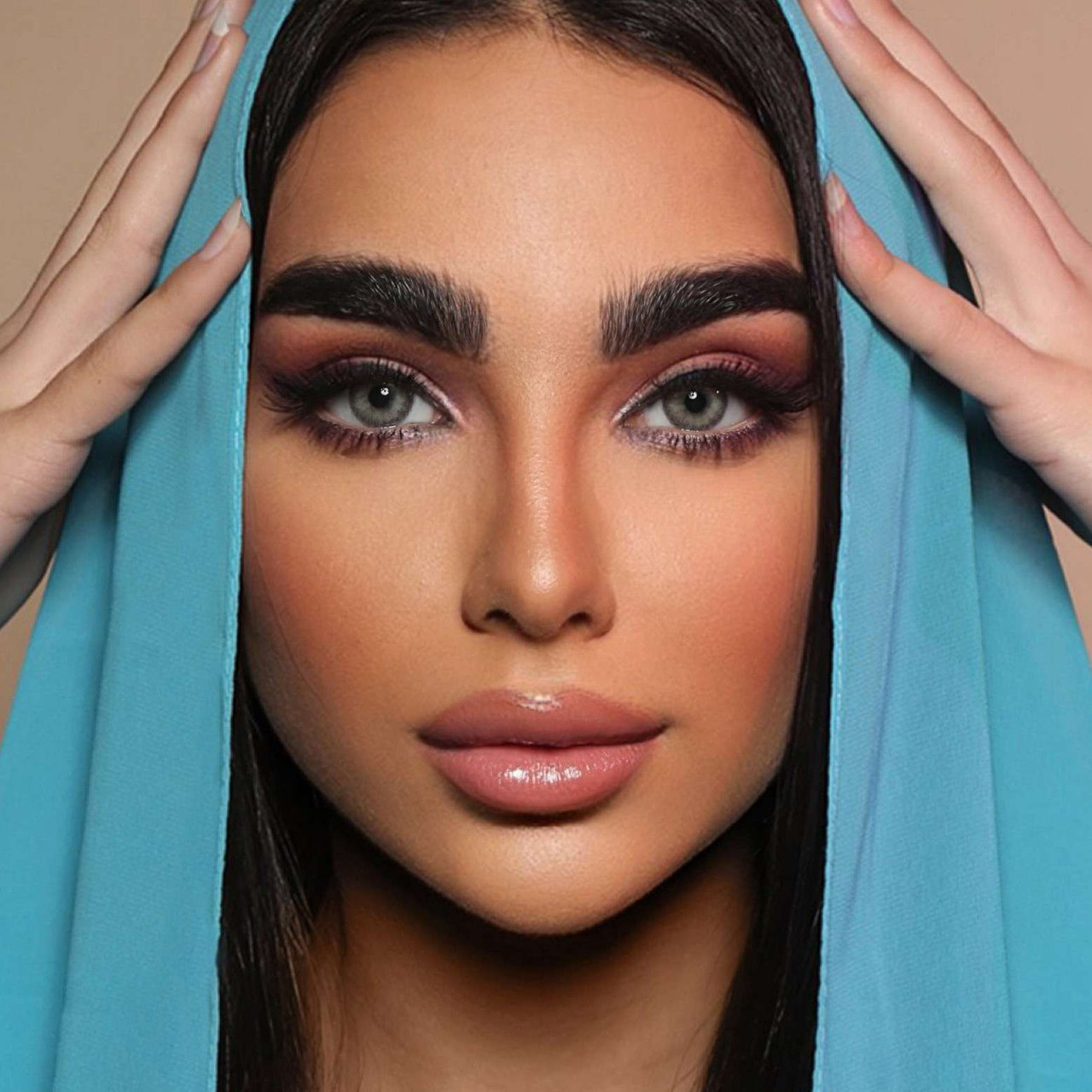 Nada Fadel Bright Contour Colored Contact Lenses