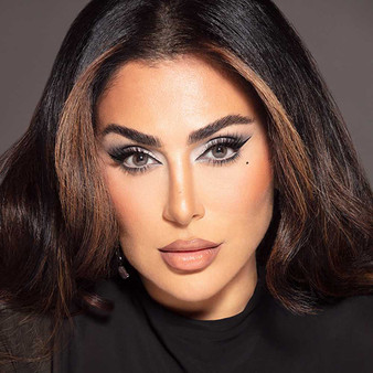 Diva Eitan by Huda Kattan Monthly - One Box Two Lenses