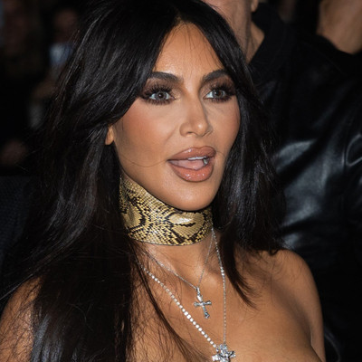 Spotted Kim Kardashian Wearing Gray Contact Lenses