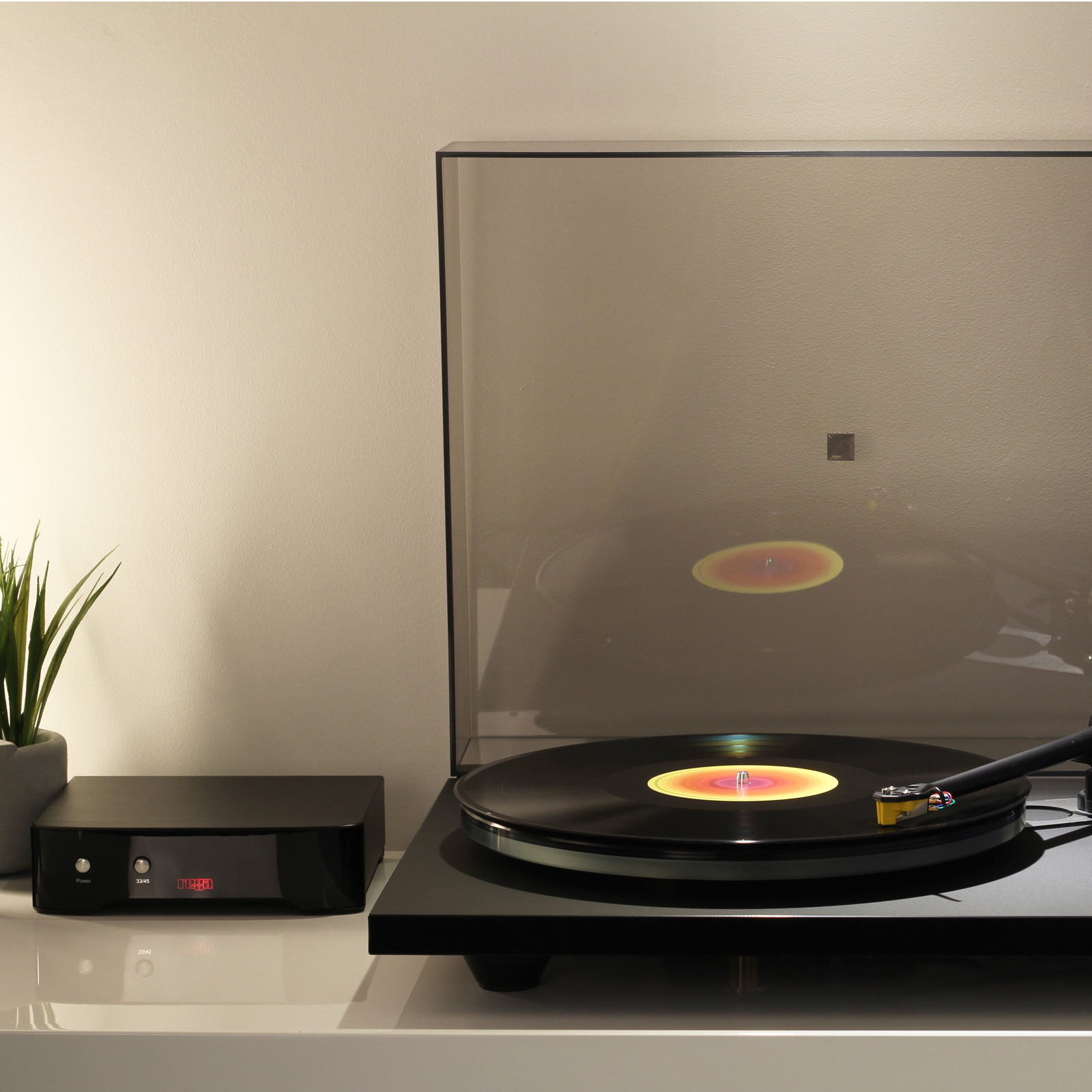 Rega Planar 6 Turntable - Thumbnail 4