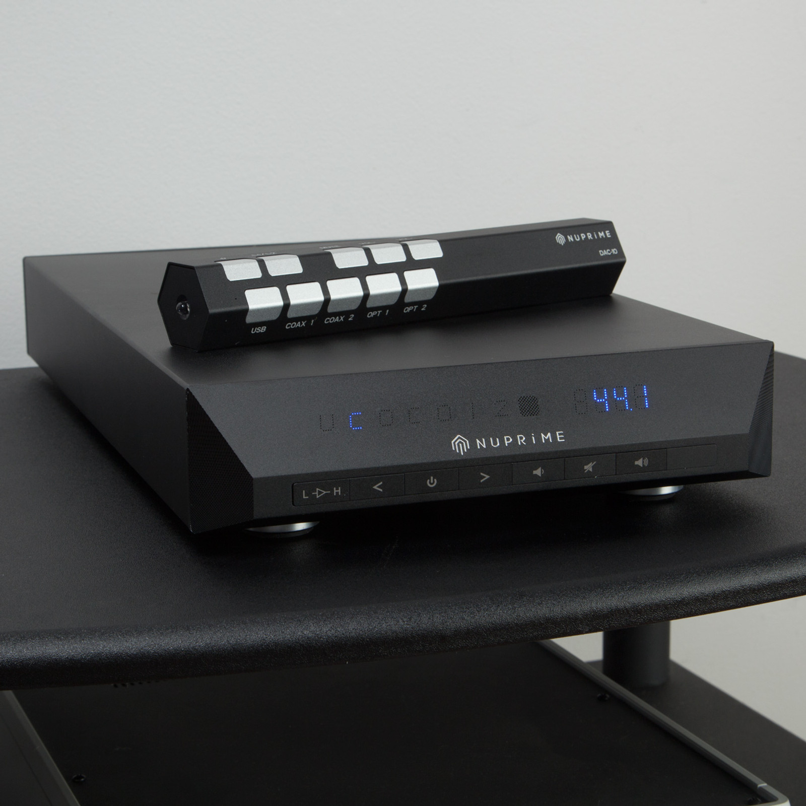NuPrime DAC-10 DAC & Preamp