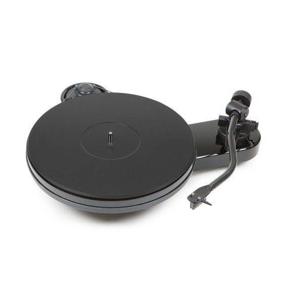 Top angle front view of the Pro-Ject RPM 3 Carbon Turntable in Gloss Black
