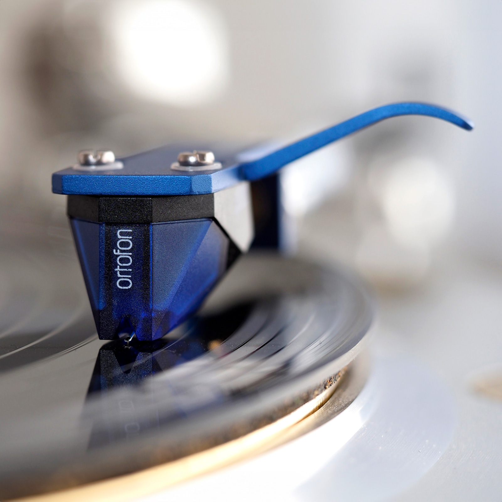 Ortofon 2m Blue ヘッドシェル付き 2M Blue – Ortofon