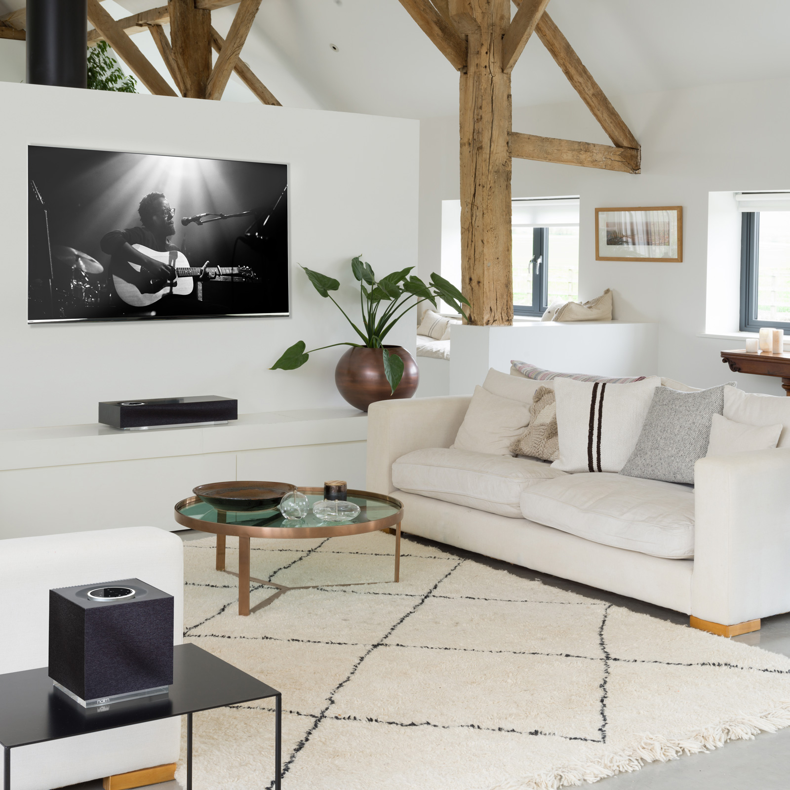 Home display of Naim Audio Mu-so Qb G2 Wireless Music System
