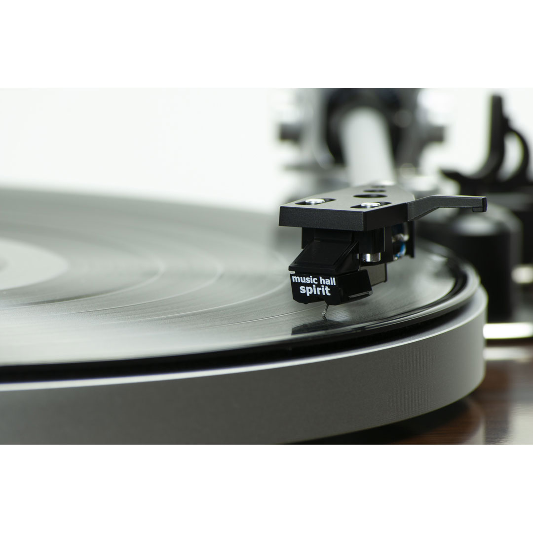 Use of Music Hall Classic Turntable