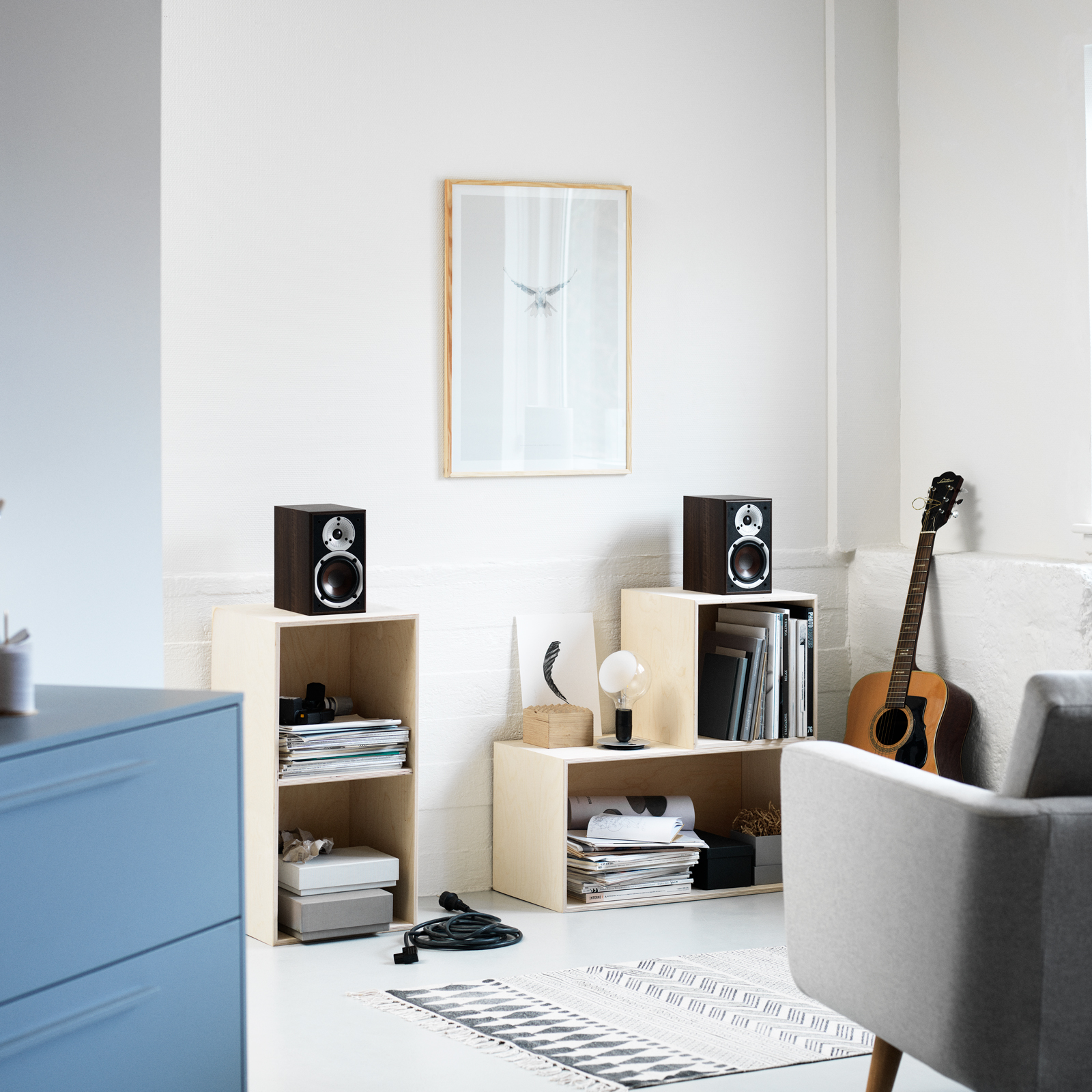 Home display of DALI SPEKTOR 1 Bookshelf Speakers