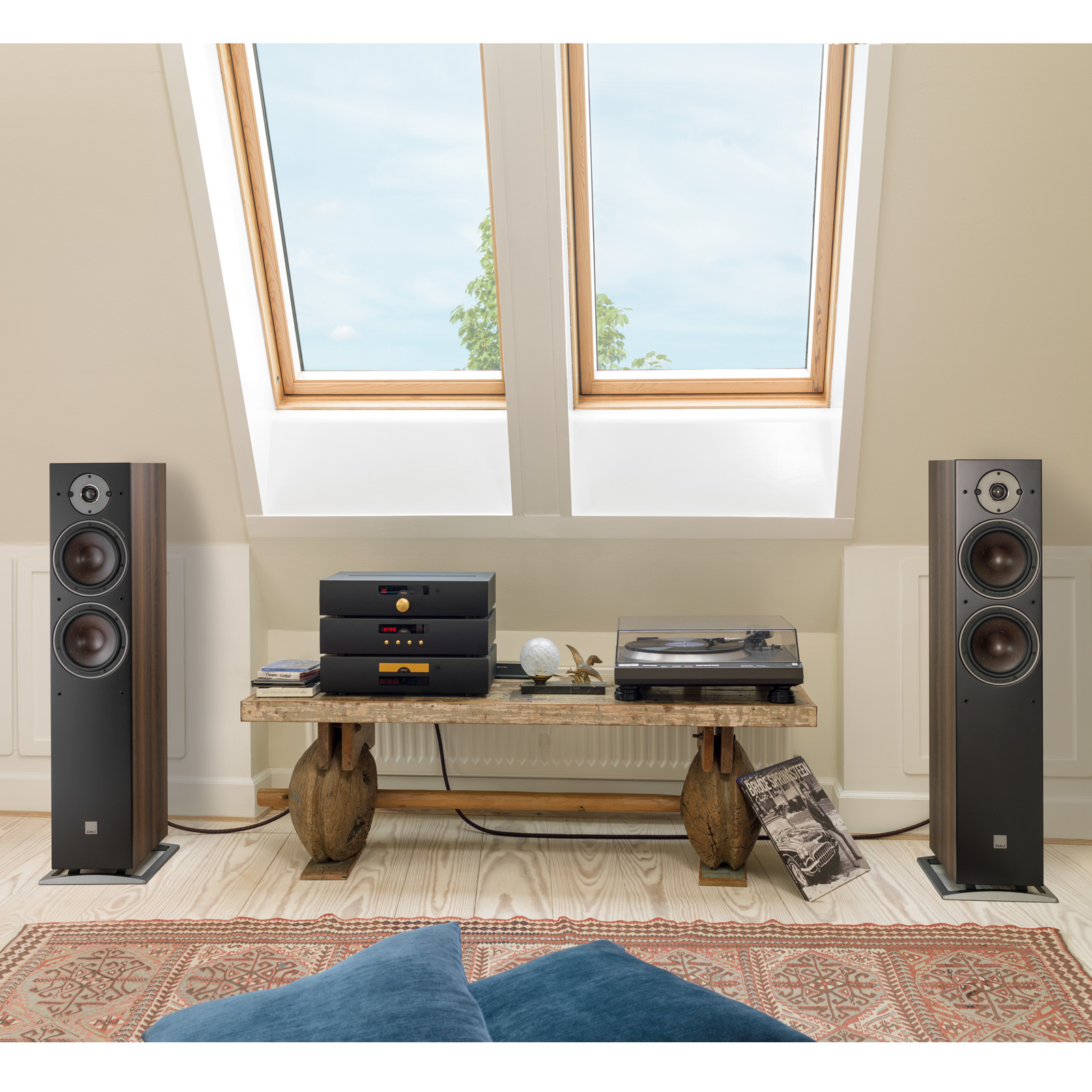 Home display of DALI Oberon 7 Floor Standing Speaker