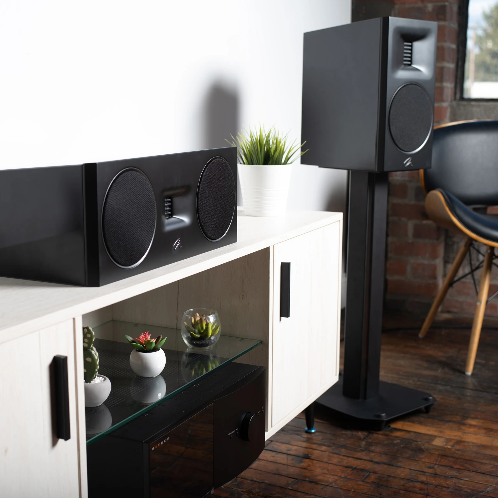 Home display of MartinLogan Motion XT B100 Bookshelf Speaker