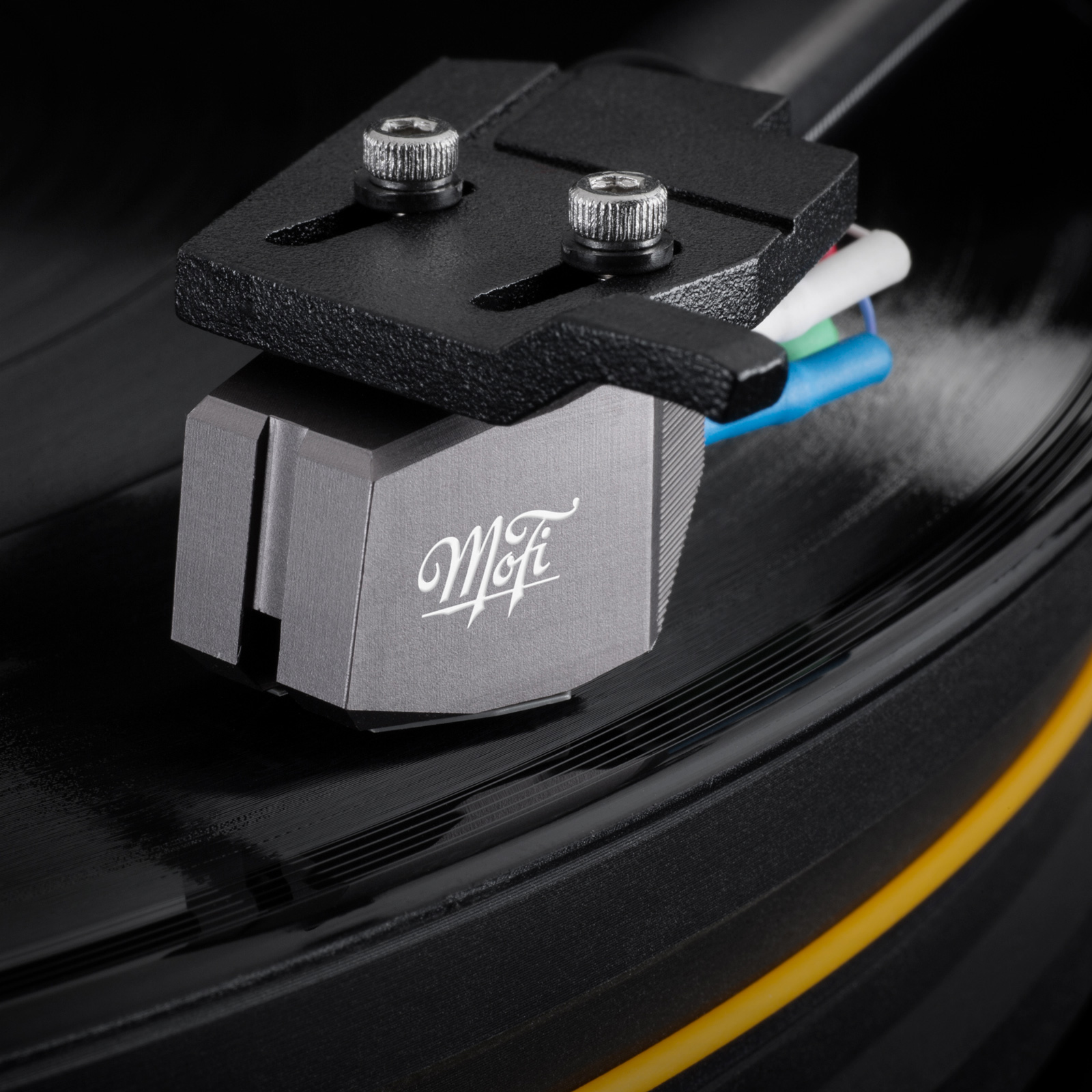 Use of MoFi Electronics StudioDeck Turntable