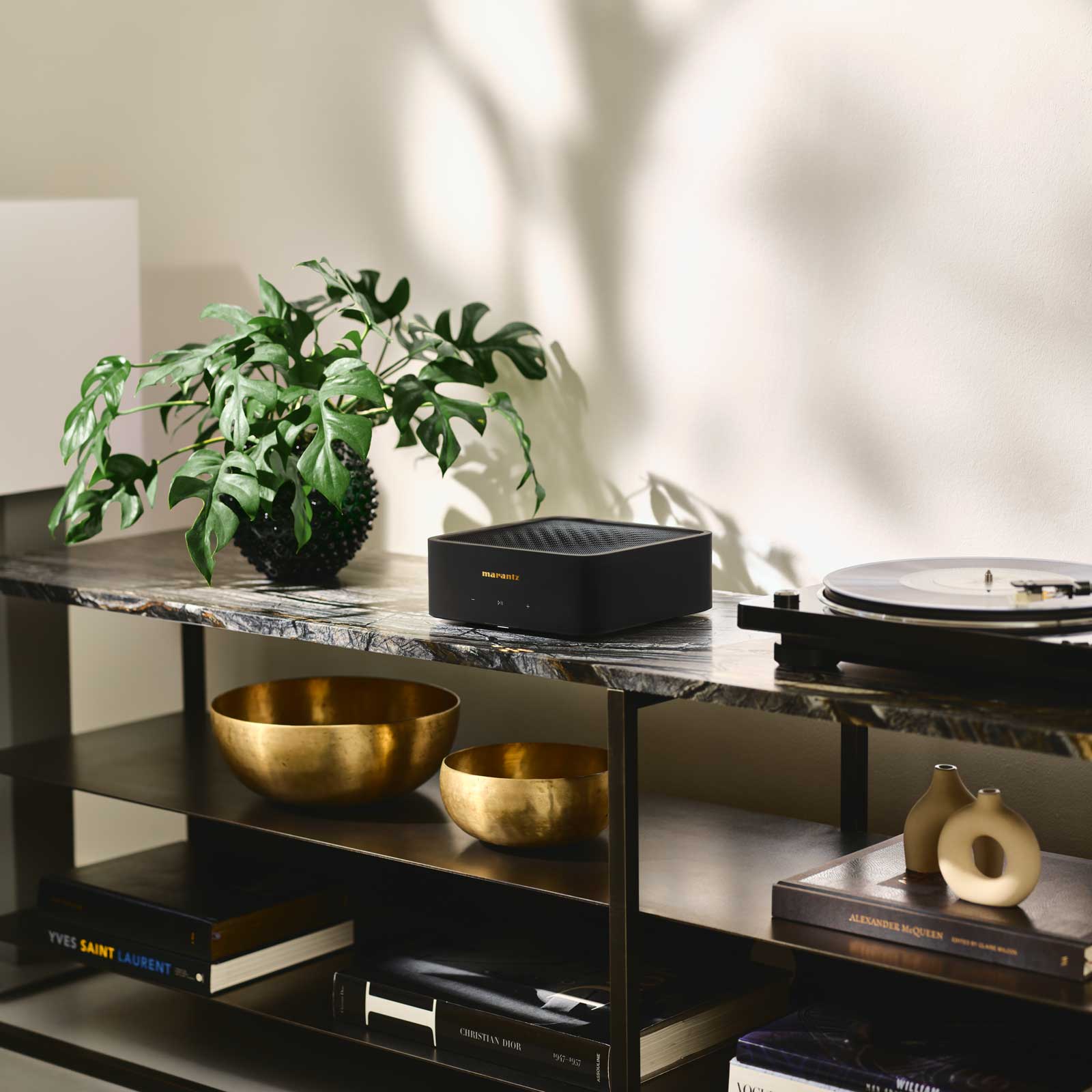 Home display of Marantz MODEL M1 Wireless Streaming Amplifier