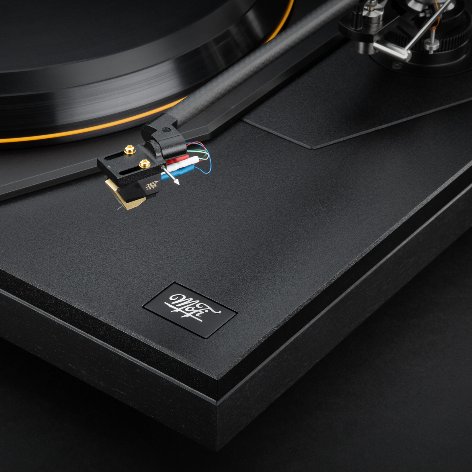 MoFi Electronics MasterDeck Turntable in Walnut detail with tonearm and cartridge