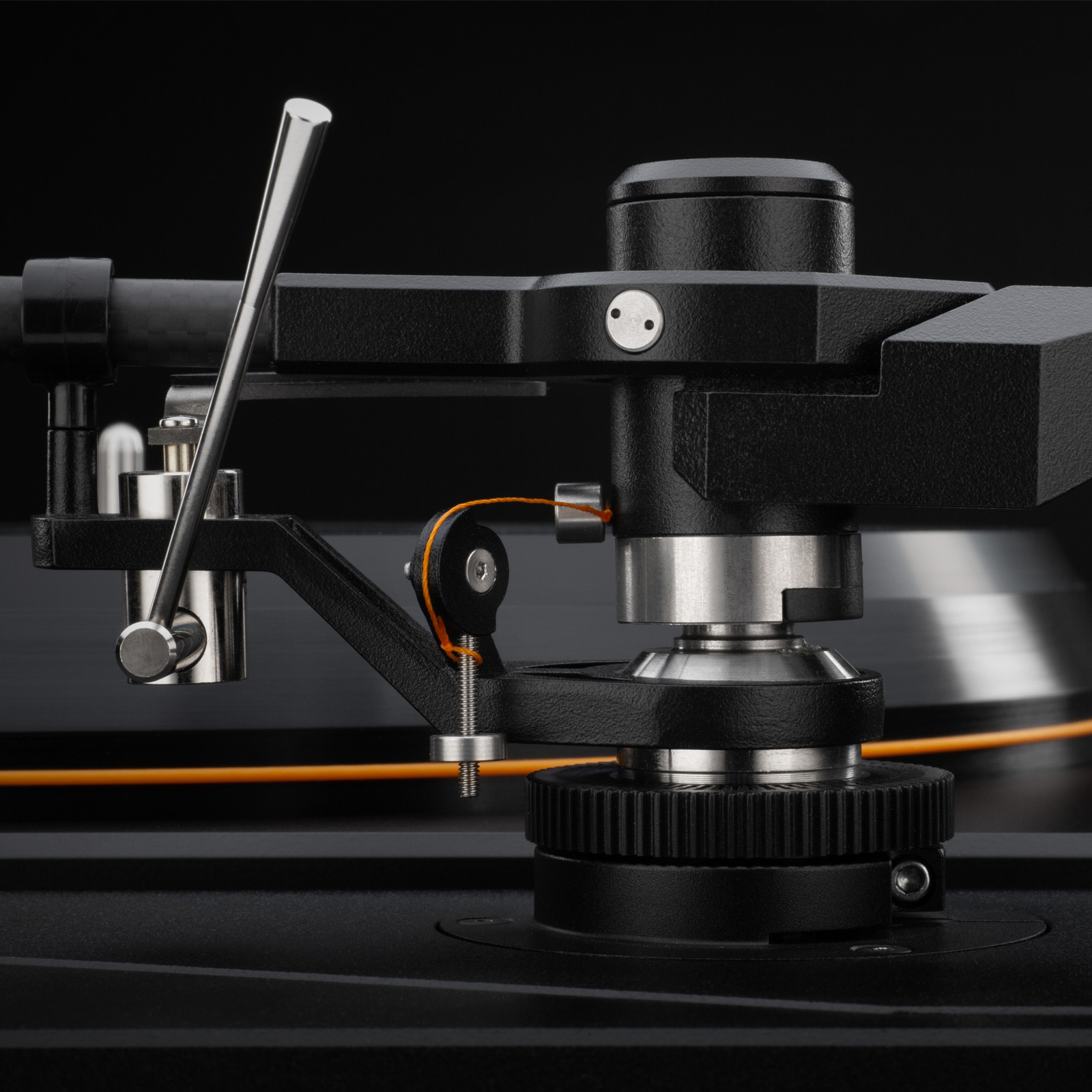 MoFi Electronics MasterDeck Turntable - Walnut- UltraGold MC Cartridge