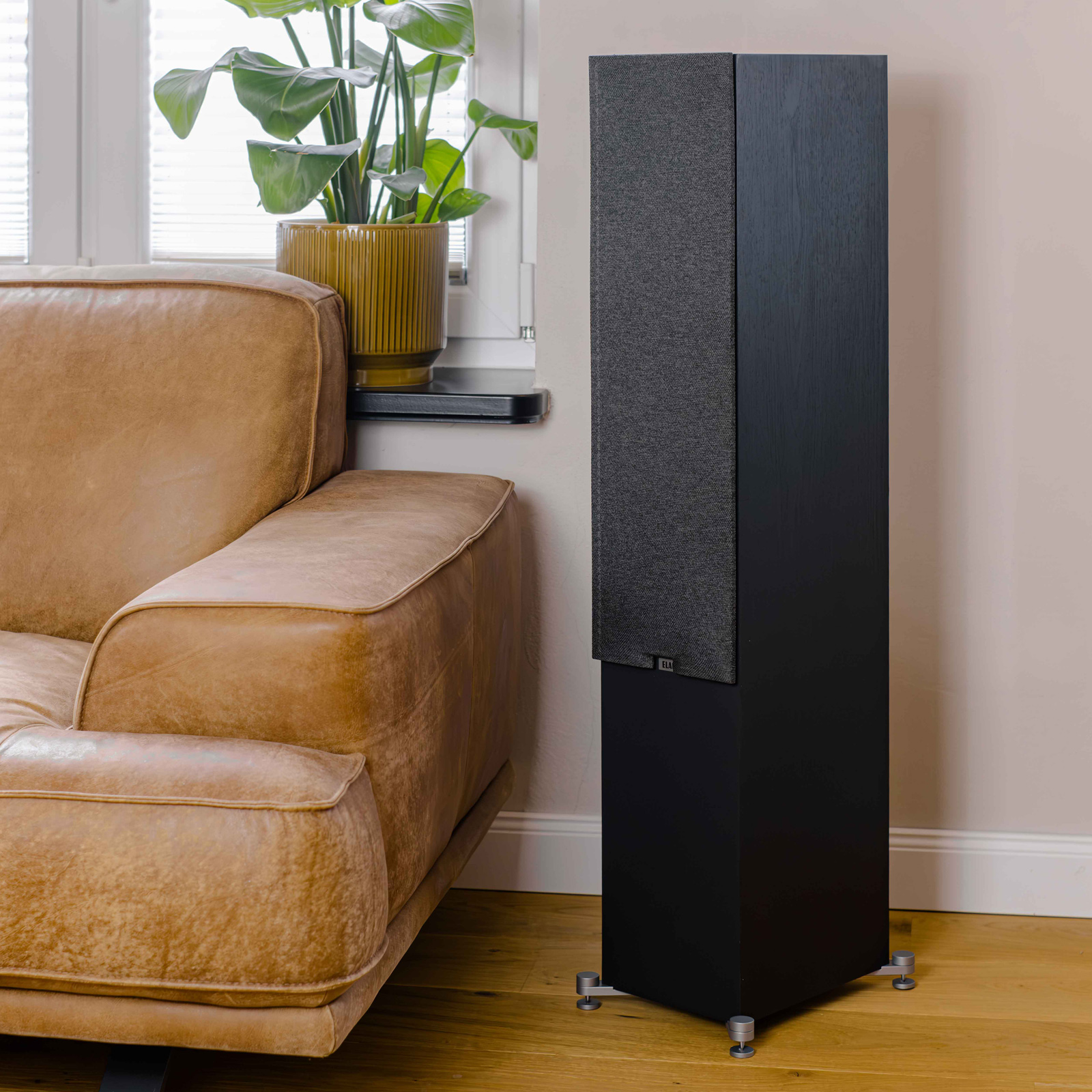 Lifestyle of Debut 3.0 F6.3 Floorstanding Speaker