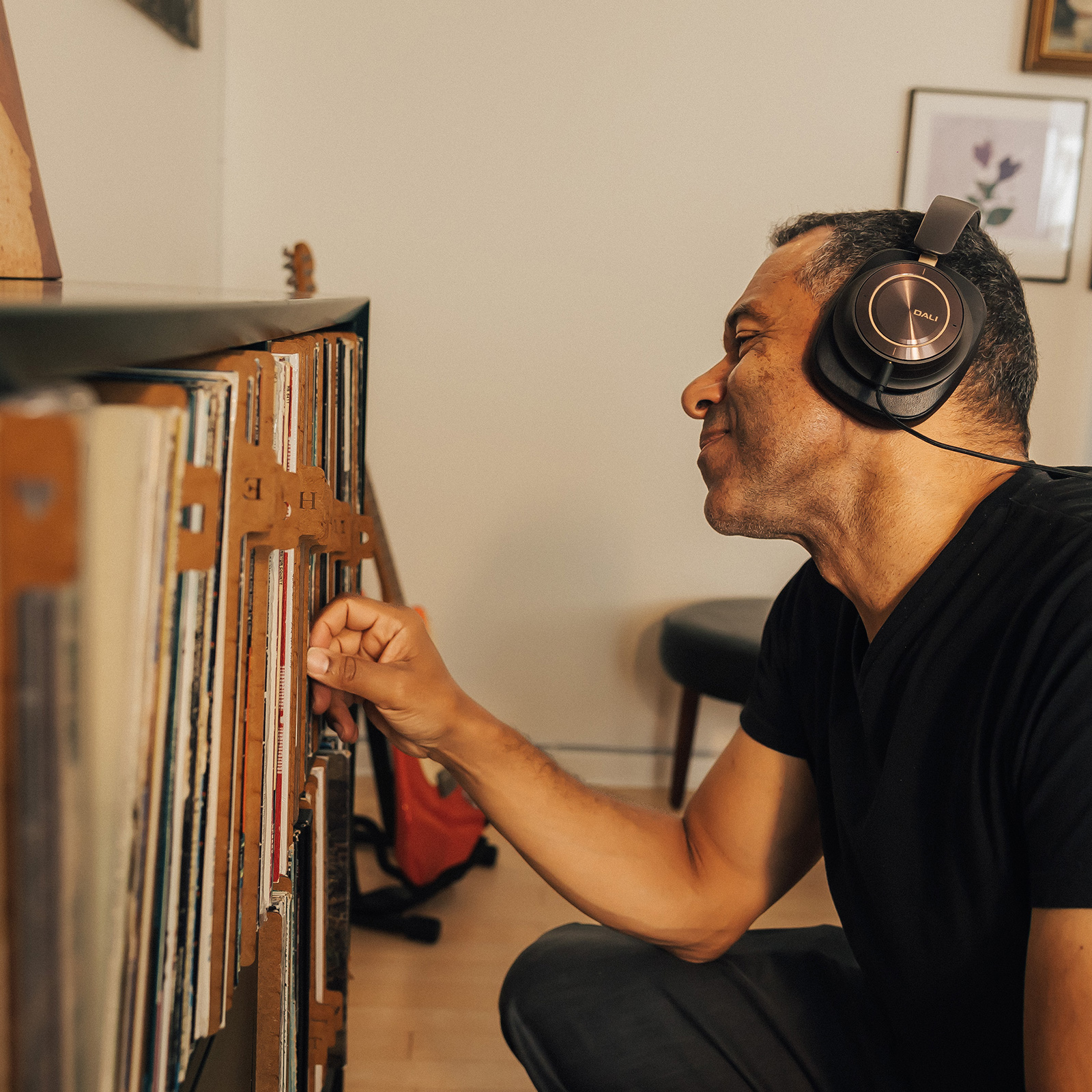 Lifetsyle for DALI IO-12 Premium Wireless Headphones