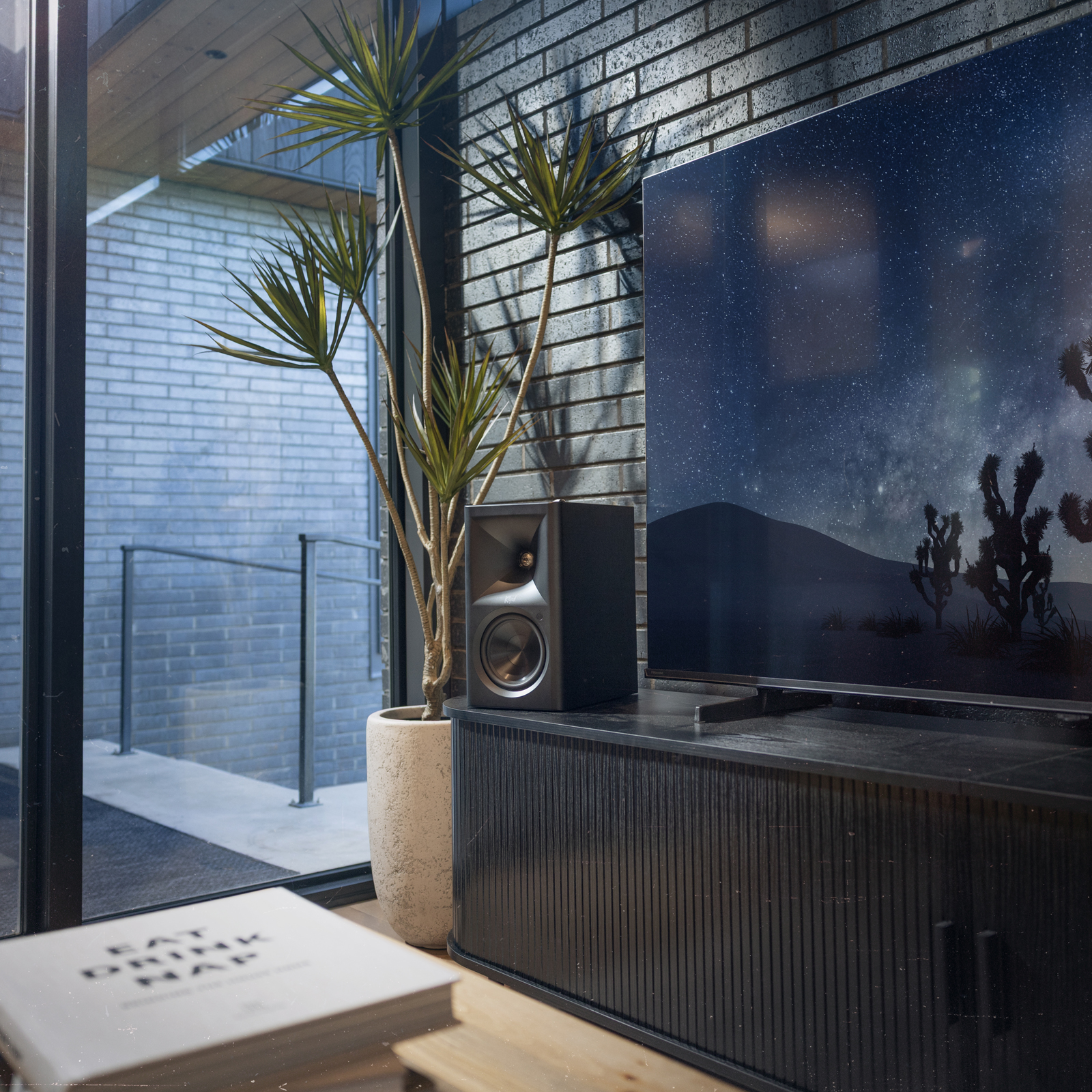 Klipsch The Sevens II Powered Speakers - Ebony - Pair