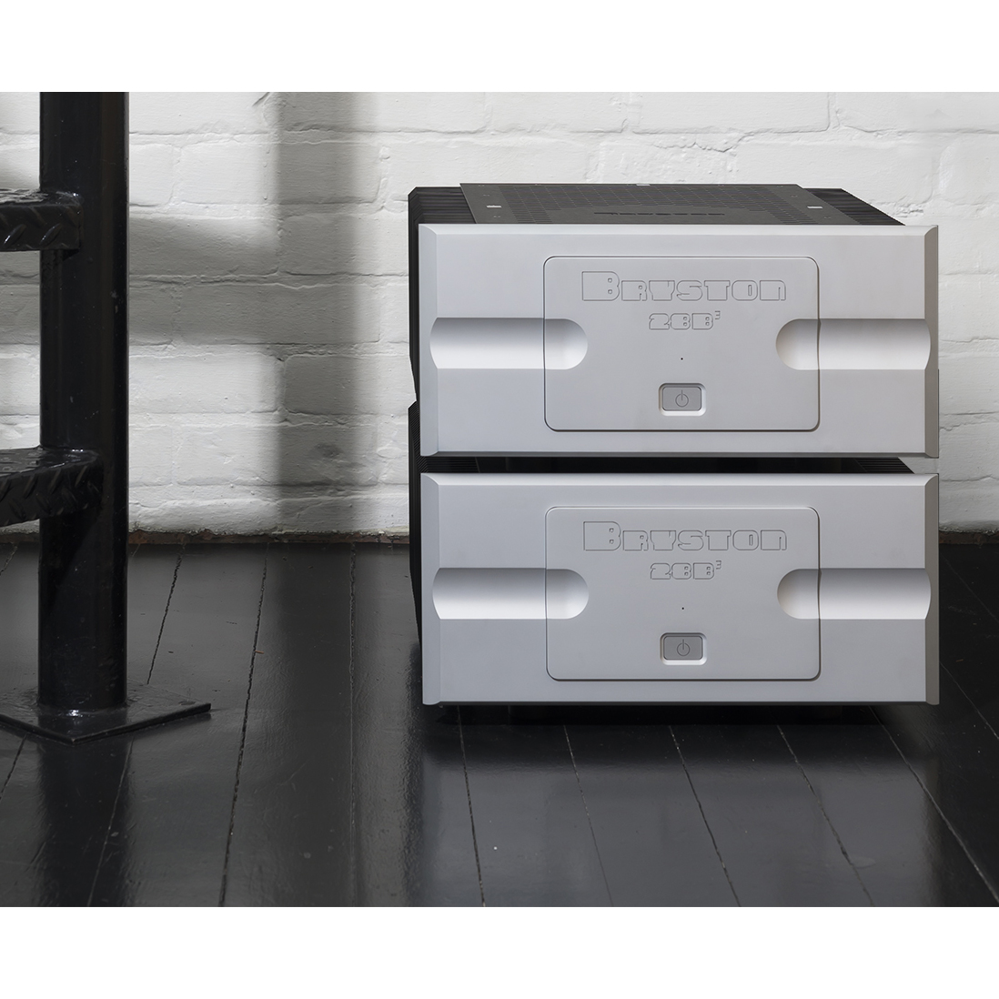 Full display of Bryston 28BÂ³ Monoblock Amplifier