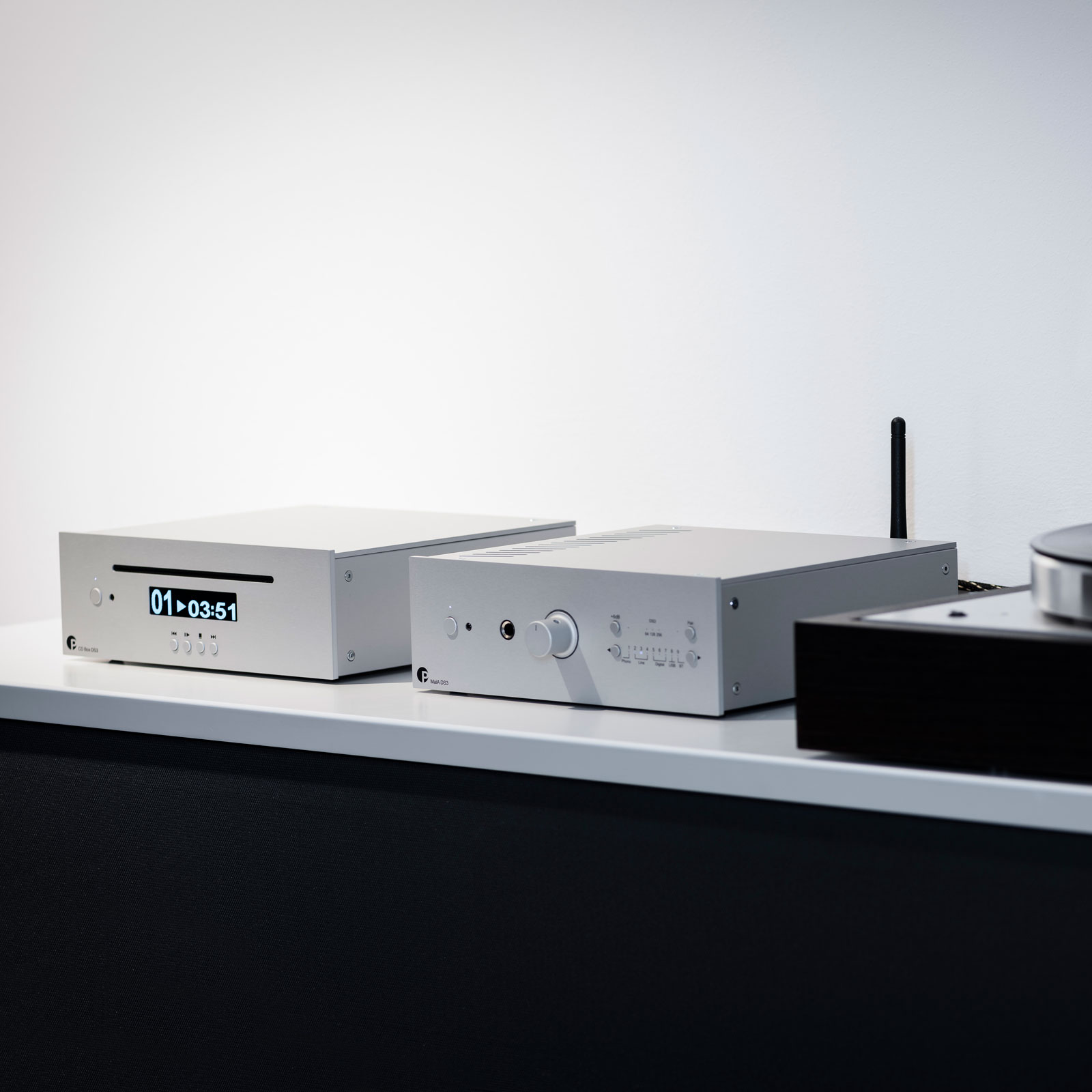 Pro-Ject MaiA DS3 Integrated Amplifiers - Silver