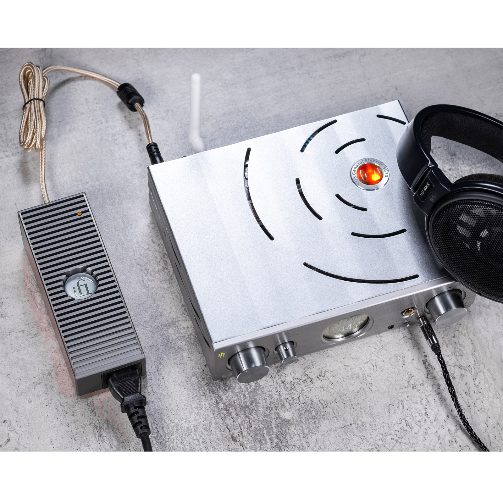 iFi Audio iPower Elite Power Supply - Thumbnail 4