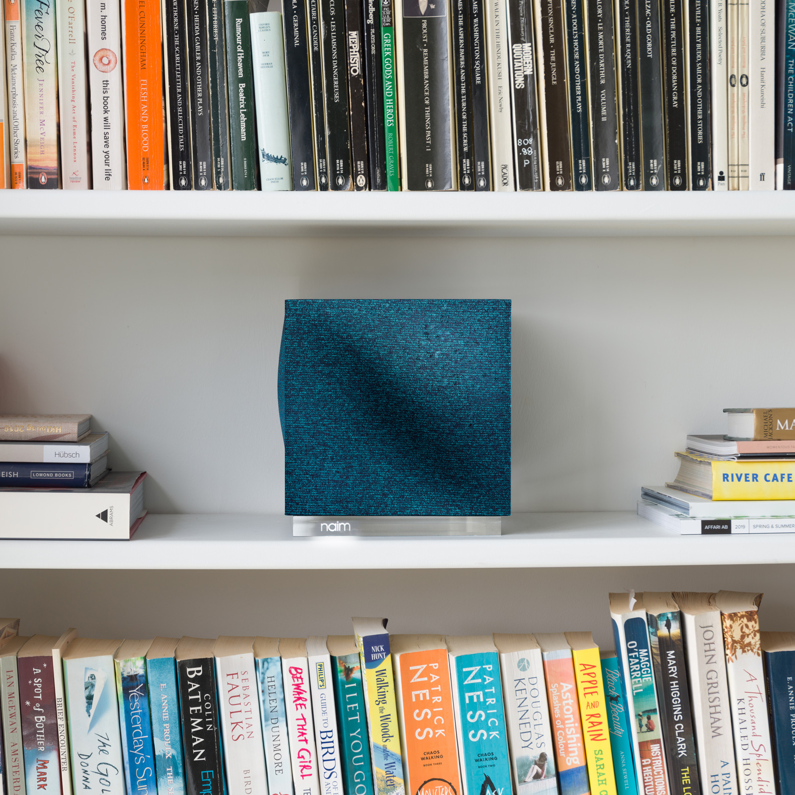 Home display of Naim Audio Mu-so Qb Generation 2 Optional Grill