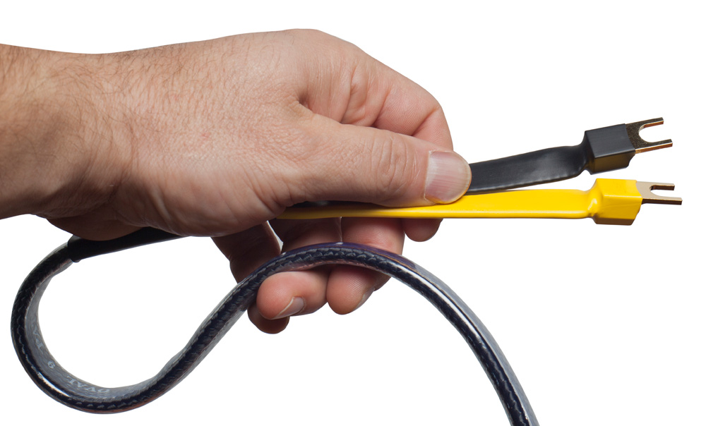 Analysis Plus Black Mesh Oval 9 Speaker Cable - 2 Foot - Spade to Spade - Pair