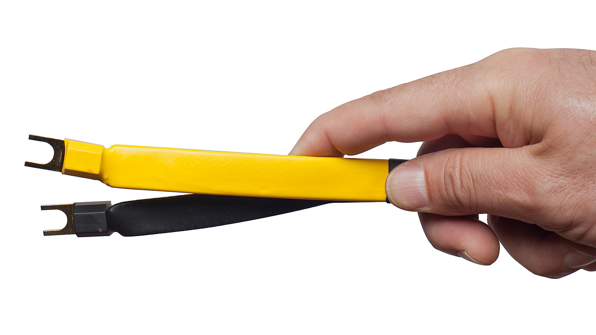 Analysis Plus Black Mesh Oval 9 Speaker Cable - 2 Foot - Spade to Spade - Pair