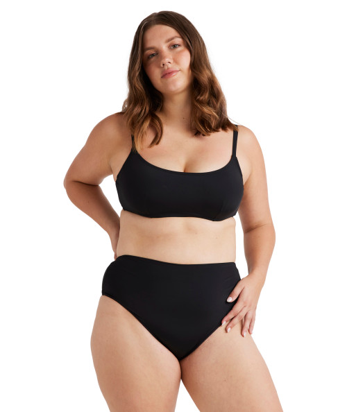 Sol Searcher Mia D/DD Bralette Bikini Top - Black Sol Searcher Mia D/DD Bralette Bikini Top - Black