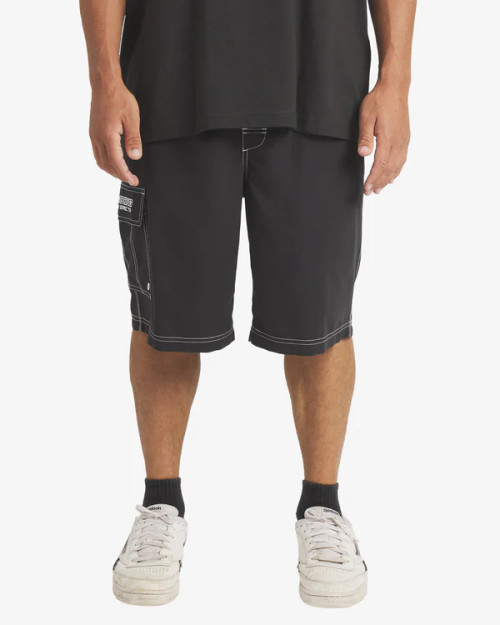 Throw On 21" Boardshorts - Black
