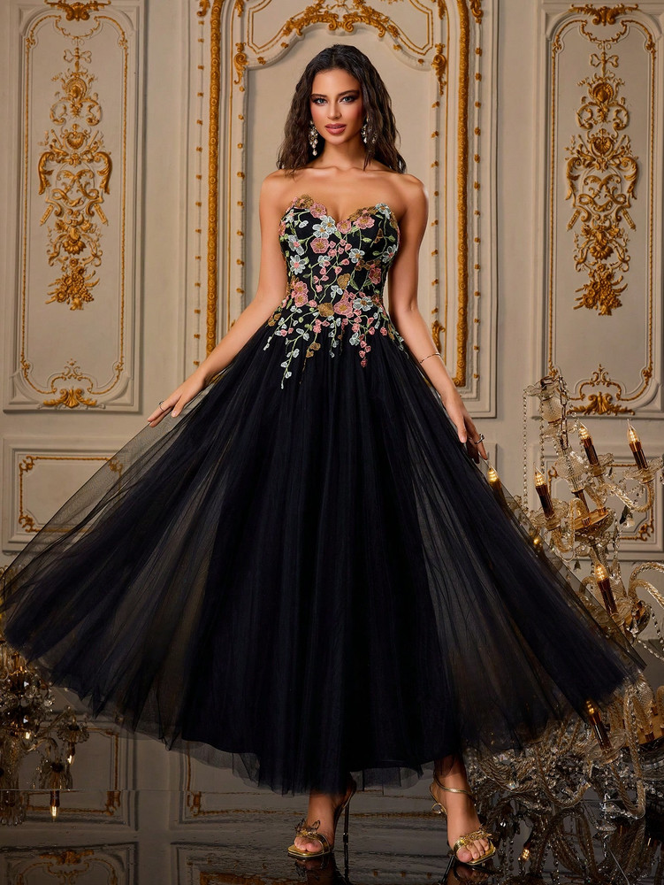 Astrid Gown - Black
