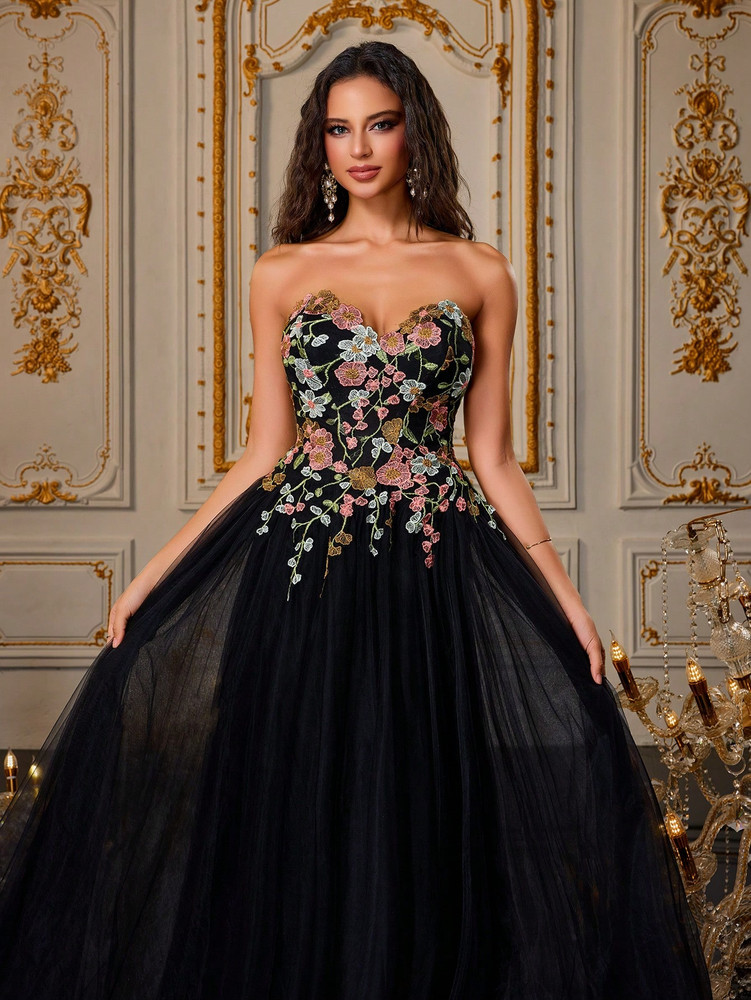 Astrid Gown - Black