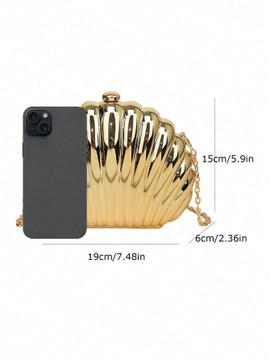 Seashell Clam Clutch - Gold