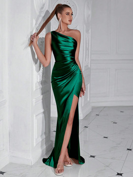 SALE Milana Gown - Emerald Green