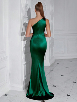 SALE Milana Gown - Emerald Green