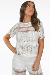 Embroidery Lace High Neck Blouse