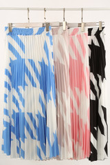 Dog Tooth Print Pleated Maxi Skirt