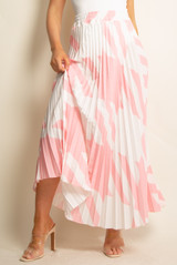 Dog Tooth Print Pleated Maxi Skirt