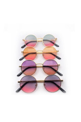 Round Sunglasses With Chain Bar