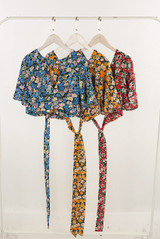 Floral Print Tie Back Cropped Top 