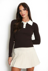 Fine Knit Contrast Collar Top
