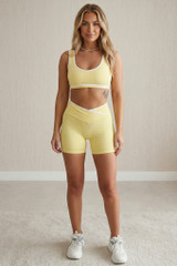  Crop Top And Shorts Gym Set With Contrast Piping