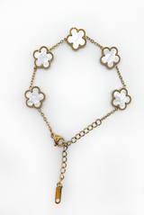 Clover Style Bracelet  Clover Style Bracelet