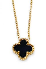 Clover Style Pendant Necklace