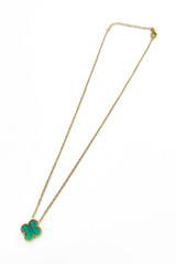 Clover Style Pendant Necklace