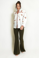 Collarless Blouse With Coral Embroidery 