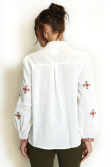Collarless Blouse With Coral Embroidery 
