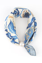 Pearl Clasp Neck Scarf 