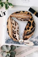Printed Pearl Clasp Neck Scarf 