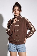 Striped Sleeve Pankou Closure Jacket