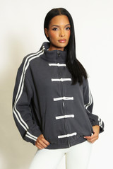 Striped Sleeve Pankou Closure Jacket