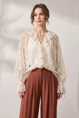 Floral Lace Ruffle Blouse